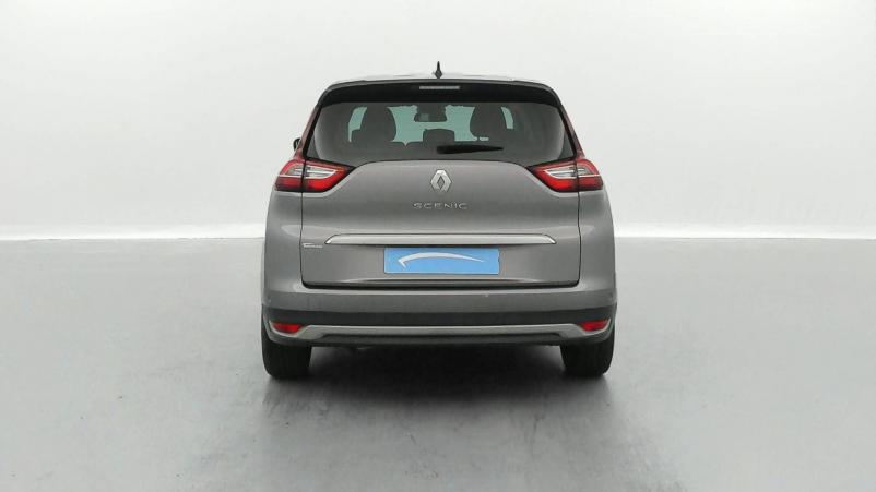 Vente en ligne Renault Grand Scenic 4 Grand Scenic TCe 140 FAP - 21 au prix de 24 490 €