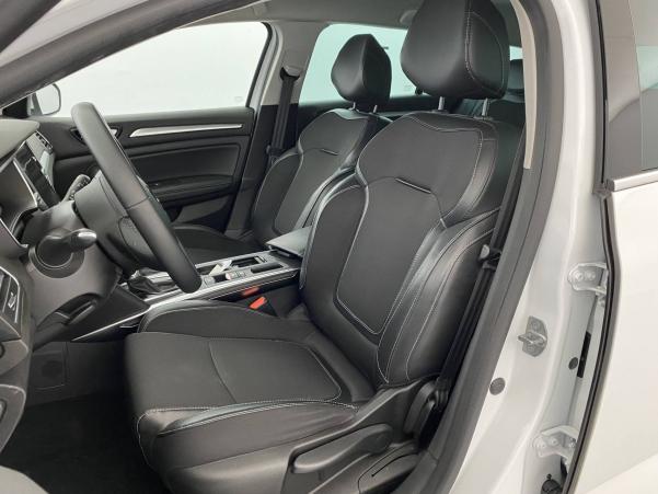 Vente en ligne Renault Megane 4 Estate  Blue dCi 115 EDC au prix de 21 270 €