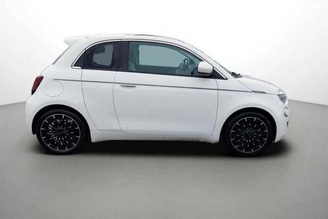 Vente en ligne Fiat 500e 3+1 500 3+1 e 118 ch au prix de 21 900 €