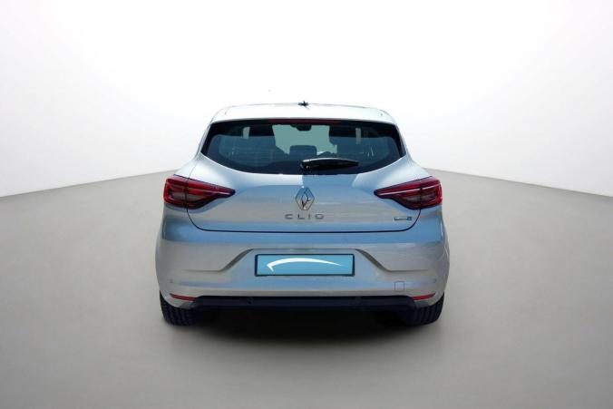 Vente en ligne Renault Clio 5 Clio E-Tech 140 au prix de 14 470 €
