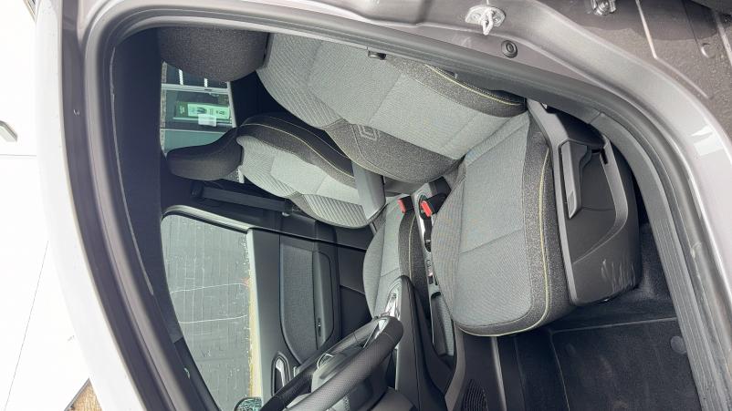 Vente en ligne Renault Symbioz  E-Tech full hybrid 145 au prix de 34 600 €