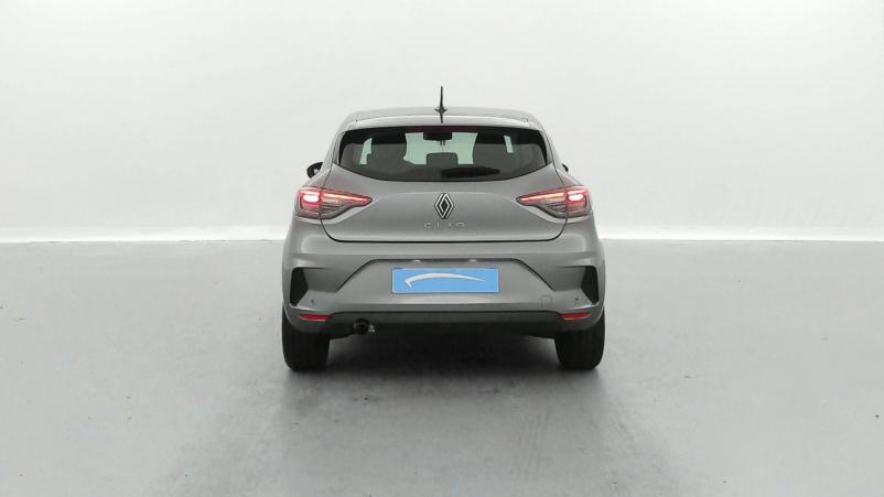 Vente en ligne Renault Clio 5 Clio dCi 100 au prix de 18 990 €