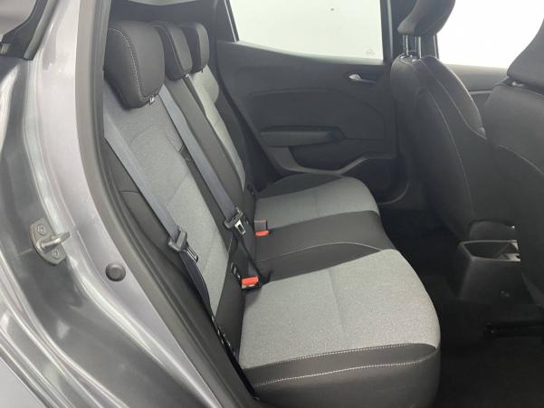 Vente en ligne Renault Clio 5 Clio dCi 100 au prix de 18 990 €