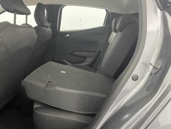 Vente en ligne Renault Clio 5 Clio dCi 100 au prix de 18 990 €