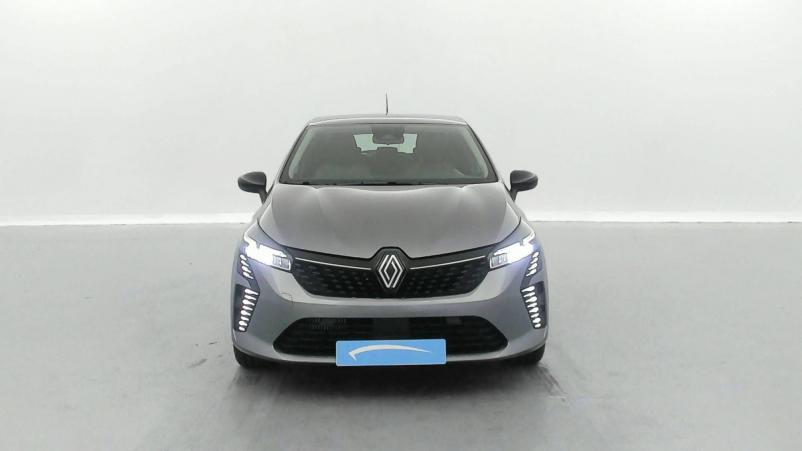 Vente en ligne Renault Clio 5 Clio dCi 100 au prix de 18 990 €