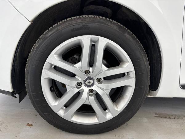 Vente en ligne Renault Clio 4 CLIO DCI 75 ENERGY  au prix de 10 870 €