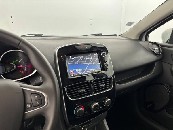 Vente en ligne Renault Clio 4 CLIO DCI 75 ENERGY  au prix de 10 870 €