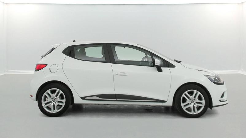 Vente en ligne Renault Clio 4 CLIO DCI 75 ENERGY  au prix de 10 870 €