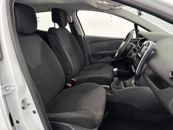 Vente en ligne Renault Clio 4 CLIO DCI 75 ENERGY  au prix de 10 870 €