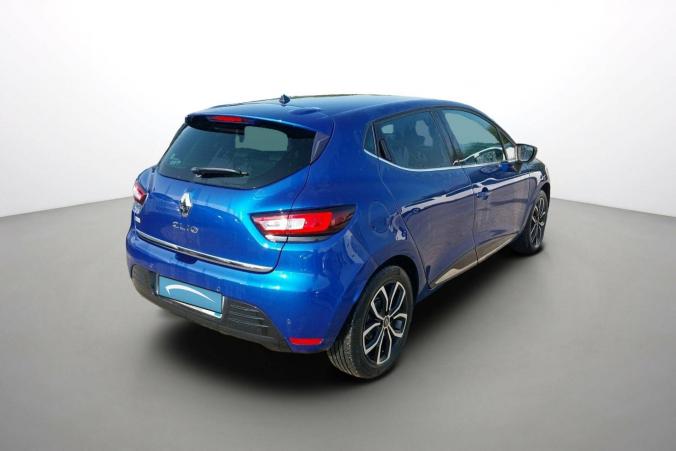 Vente en ligne Renault Clio 4 Clio TCe 90 E6C au prix de 11 470 €