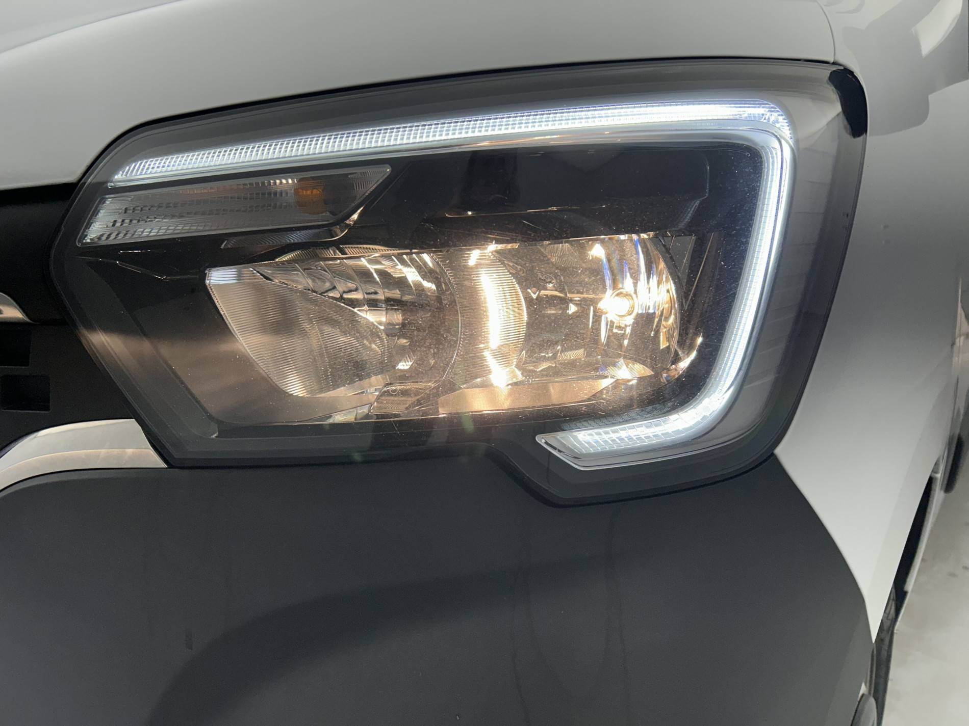 Vente en ligne Renault Master 3 Châssis Cabine MASTER CC TRAC F3500 L3 ENERGY DCI 150 au prix de 27 990 €