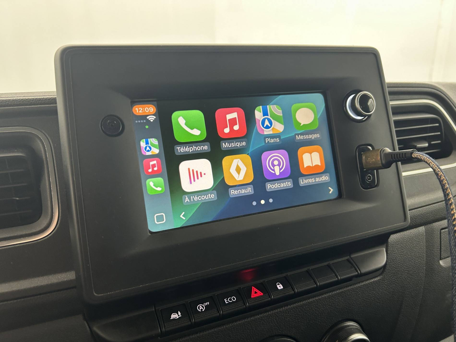 Vente en ligne Renault Master 3 Châssis Cabine MASTER CC TRAC F3500 L3 ENERGY DCI 150 au prix de 27 990 €