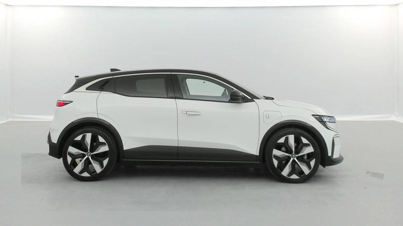 Vente en ligne Renault Megane E-Tech  EV60 220 ch super charge au prix de 24 999 €