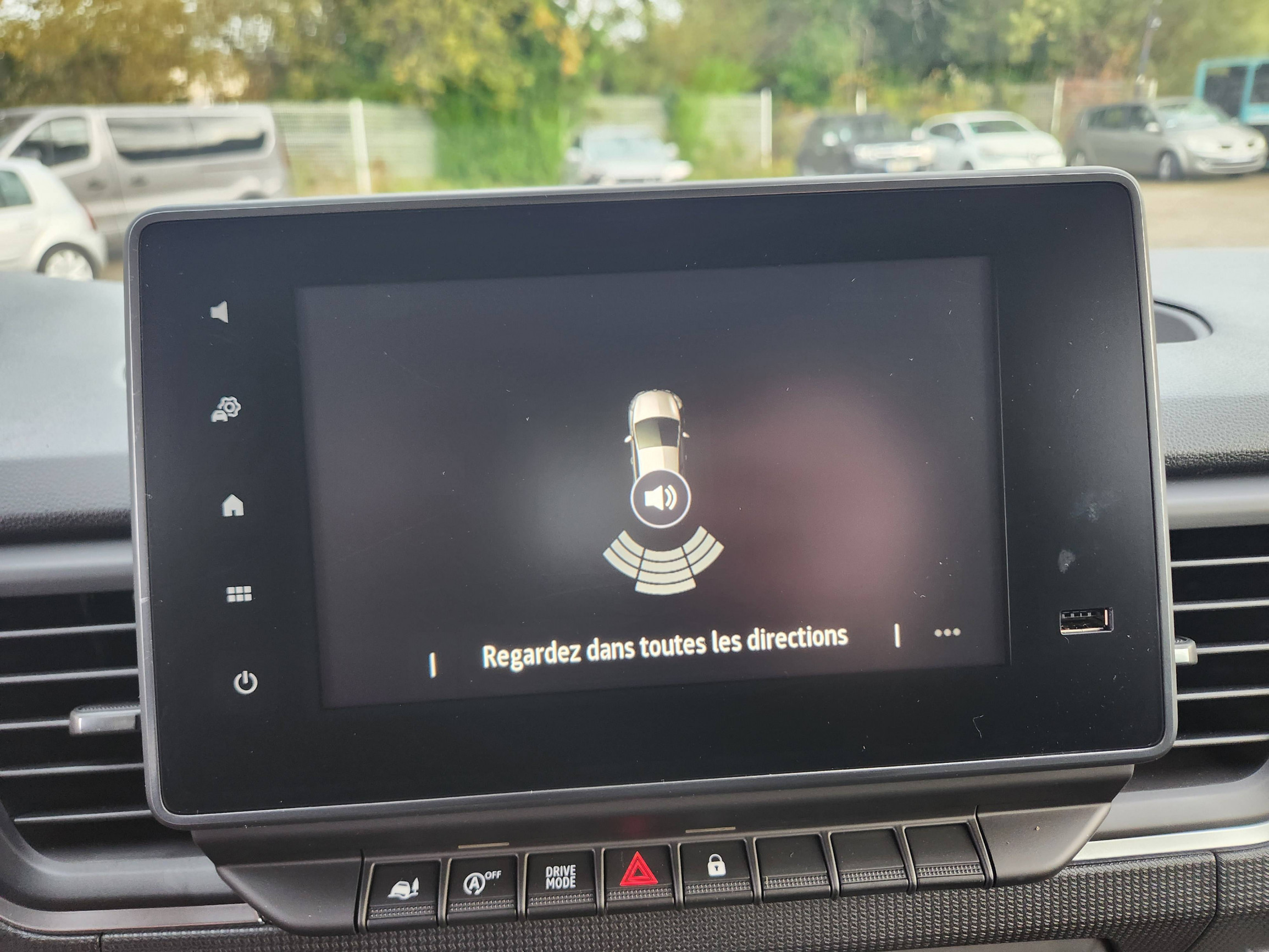 Vente en ligne Renault Trafic 3 Fourgon TRAFIC FGN L1H1 2800 KG BLUE DCI 150 EDC au prix de 34 490 €