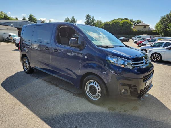 Vente en ligne Citroën Jumpy Combi Jumpy M BlueHDi 100 BVM6 au prix de 20 999 €