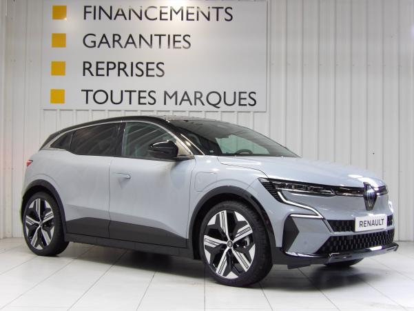 Vente en ligne Renault Megane E-Tech  220 ch autonomie confort AC7 GSR2 au prix de 42 890 €