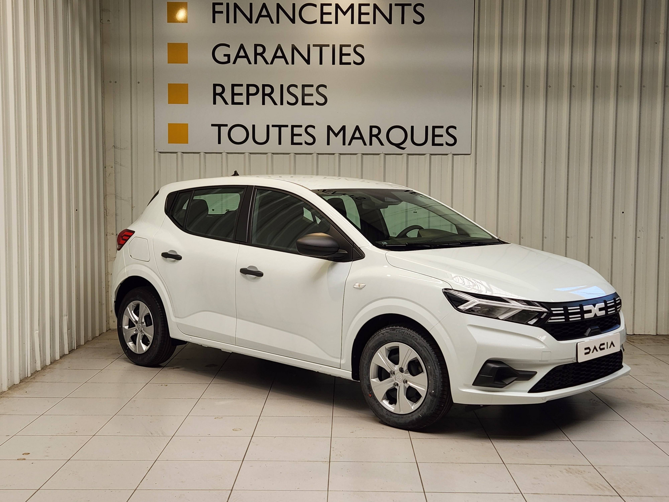 Vente en ligne Dacia Sandero  SCe 65 au prix de 12 350 €