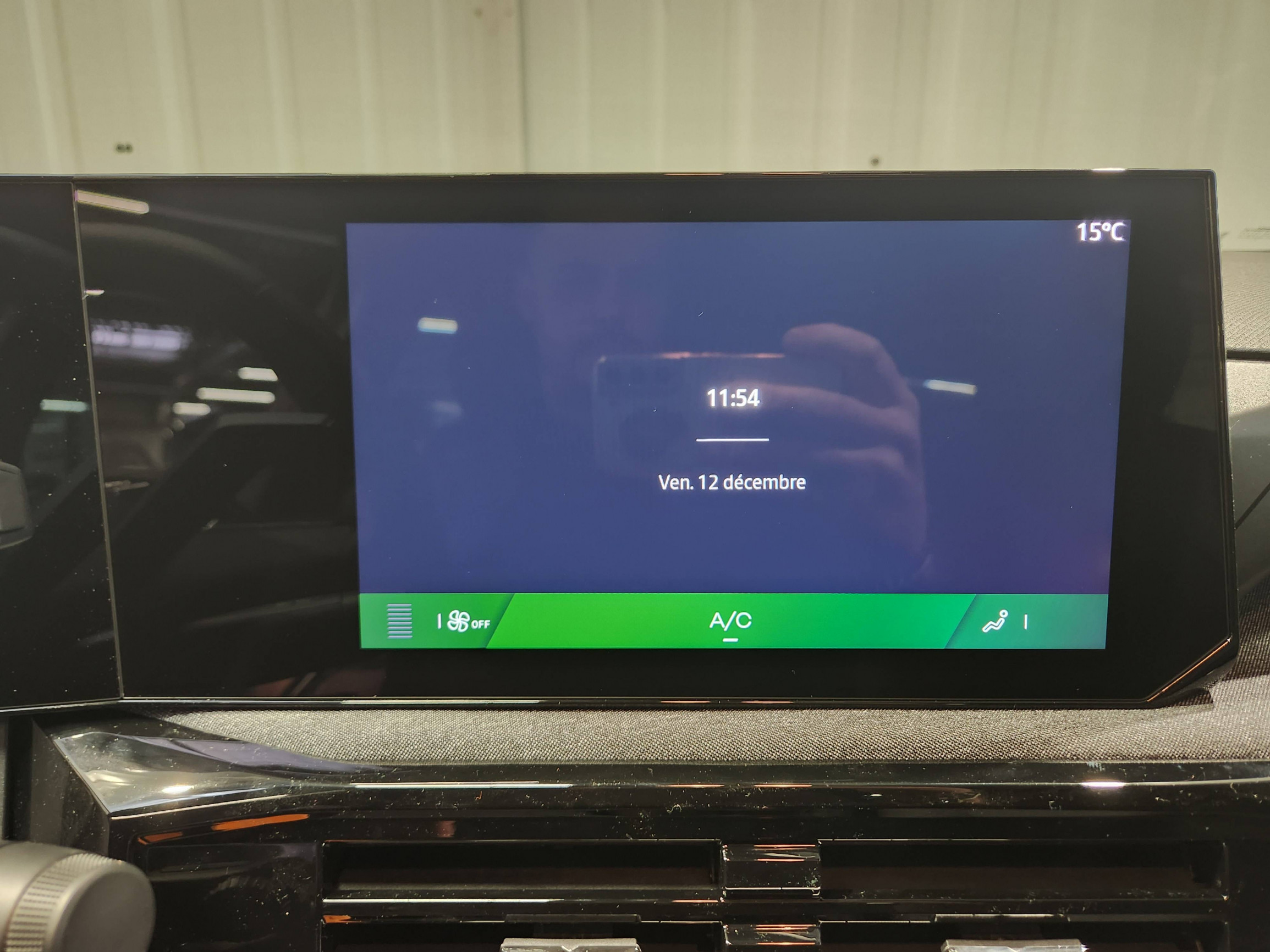 Vente en ligne Renault Clio 6 Clio E-Tech full hybrid 160 ch au prix de 24 690 €