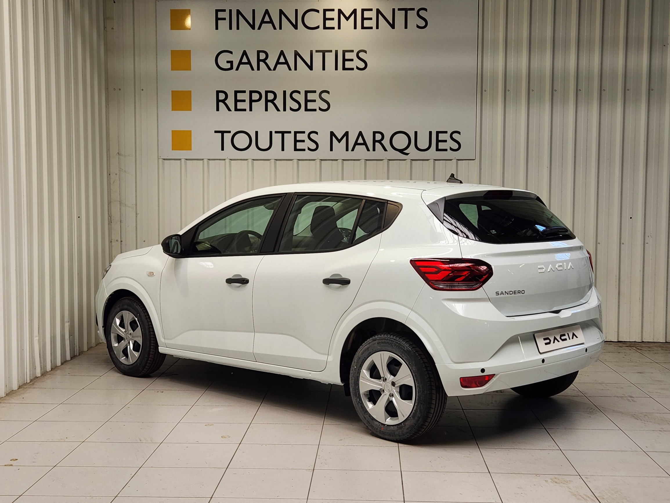 Vente en ligne Dacia Sandero  SCe 65 au prix de 12 350 €