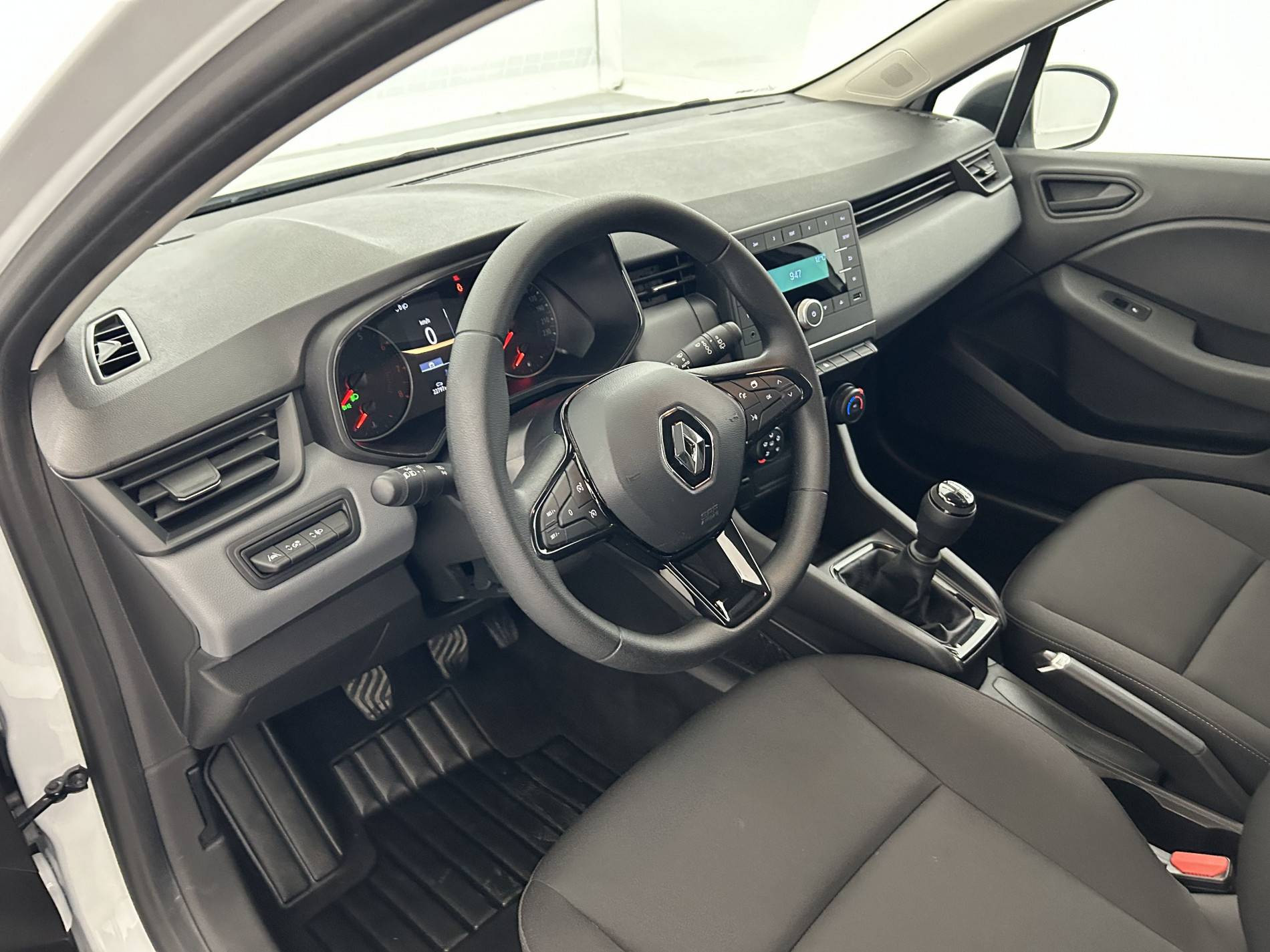 Vente en ligne Renault Clio 5 Clio SCe 65 au prix de 13 790 €