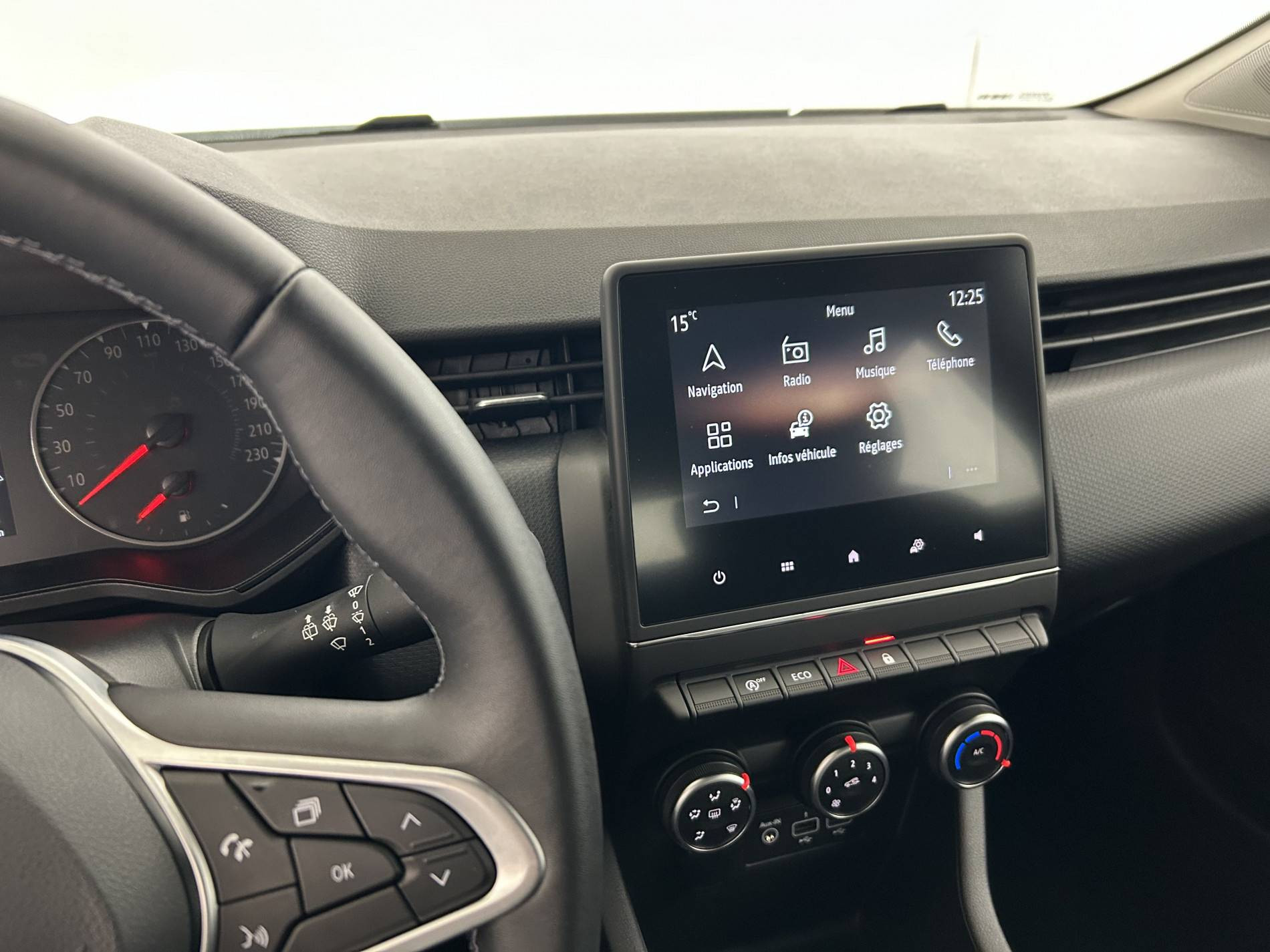 Vente en ligne Renault Clio 5 Clio Blue dCi 100 - 21N au prix de 15 390 €