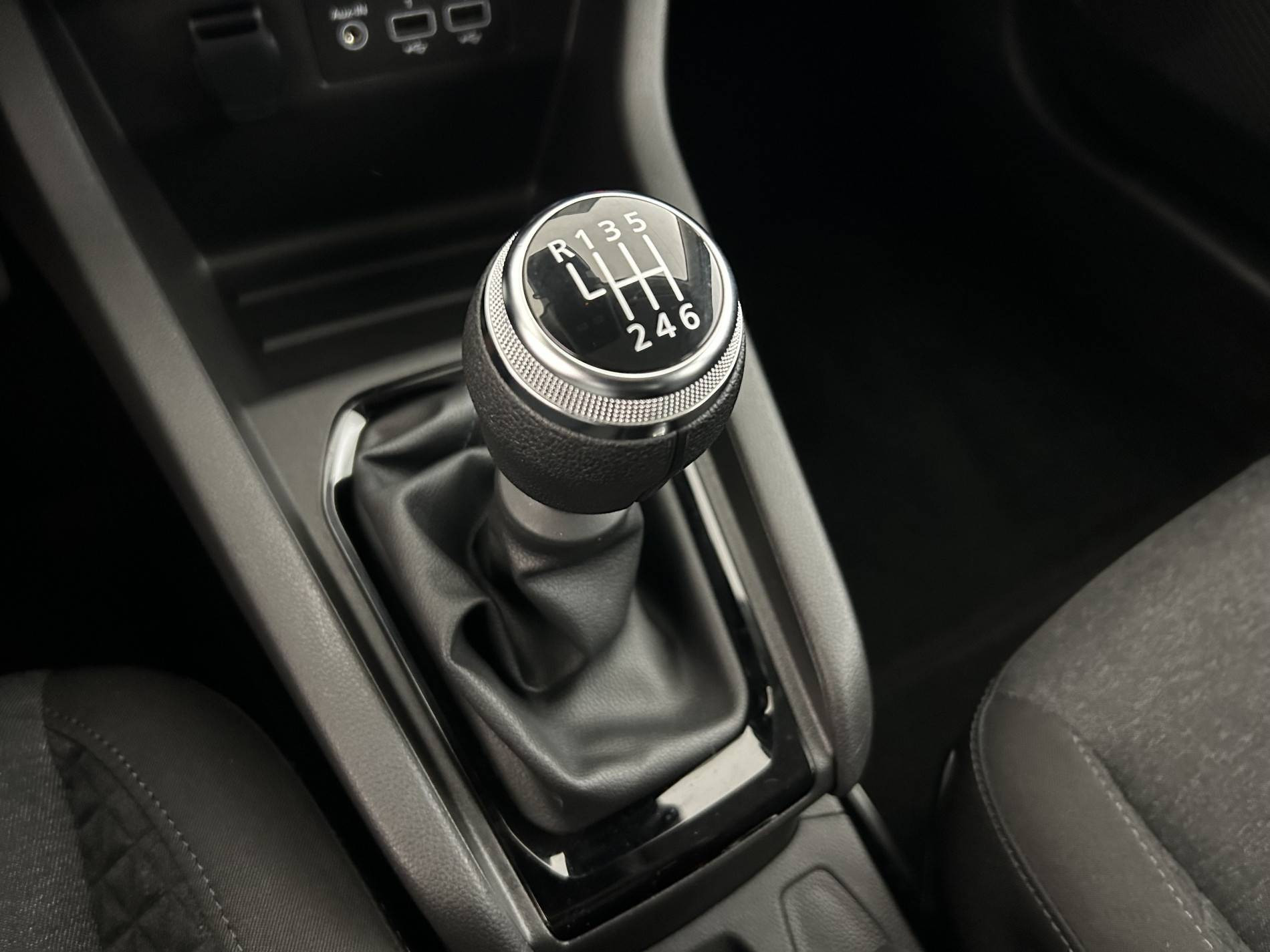 Vente en ligne Renault Clio 5 Clio Blue dCi 100 - 21N au prix de 15 390 €