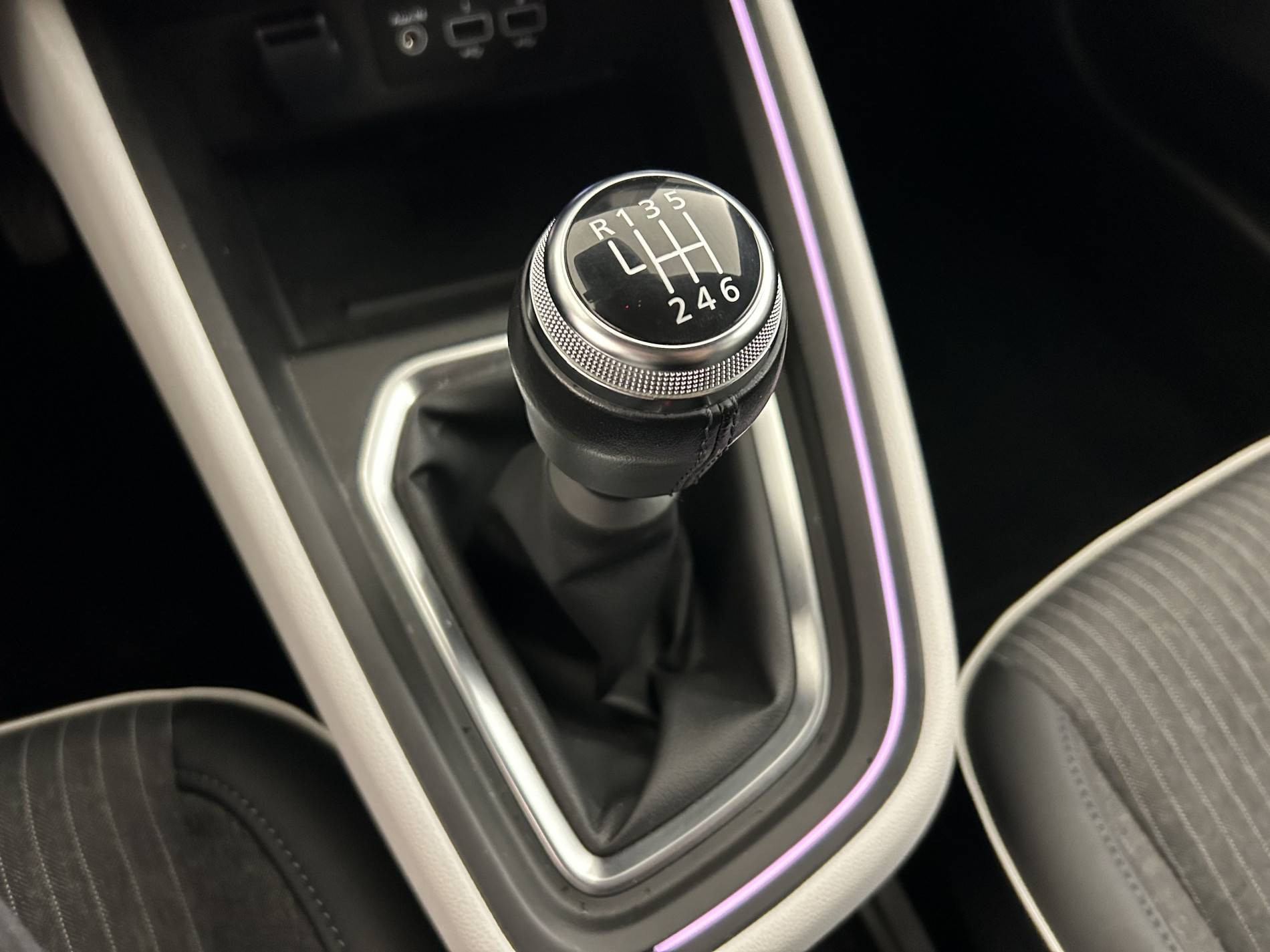 Vente en ligne Renault Clio 5 Clio TCe 90 au prix de 15 999 €