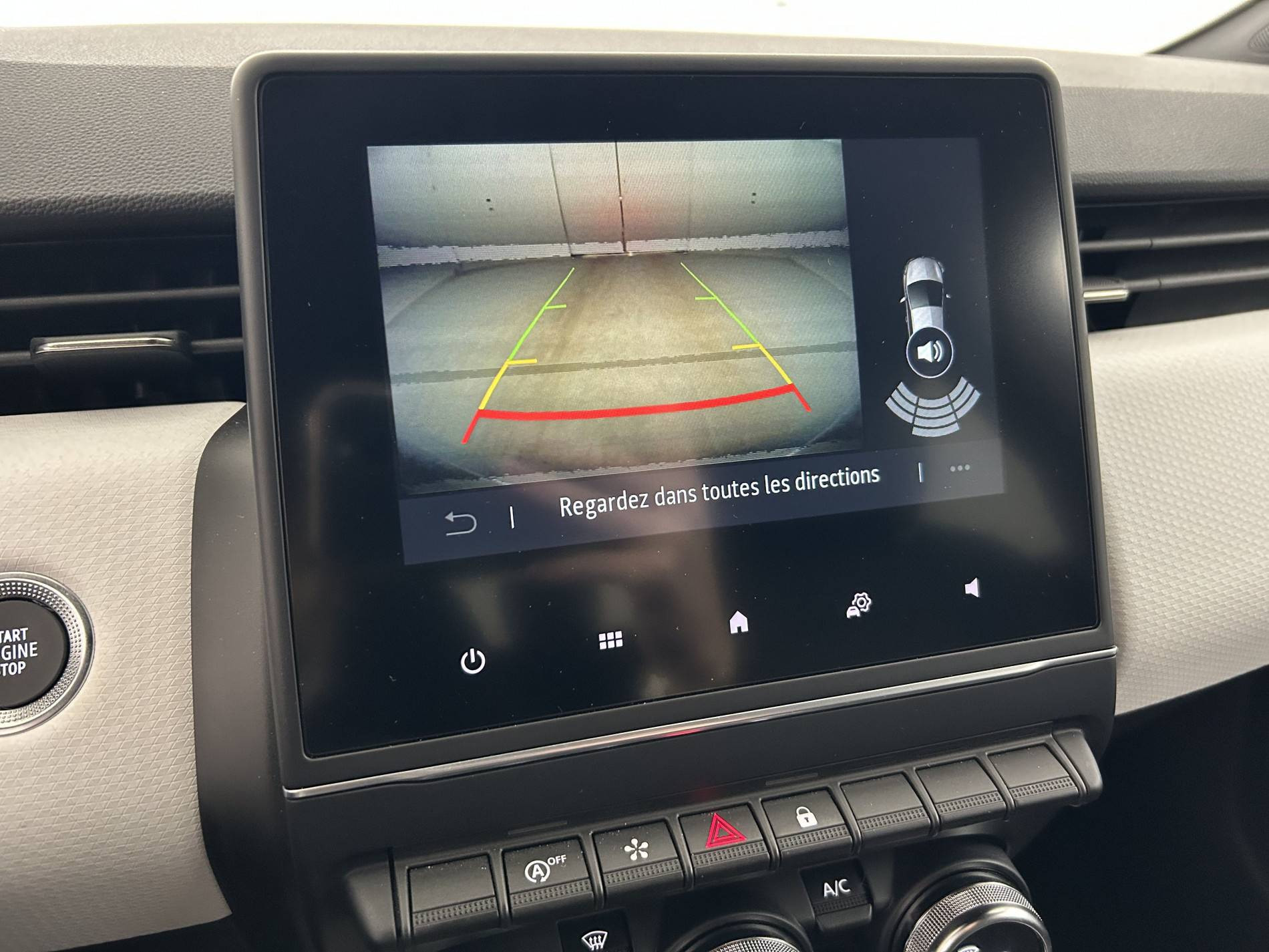 Vente en ligne Renault Clio 5 Clio TCe 90 au prix de 15 999 €