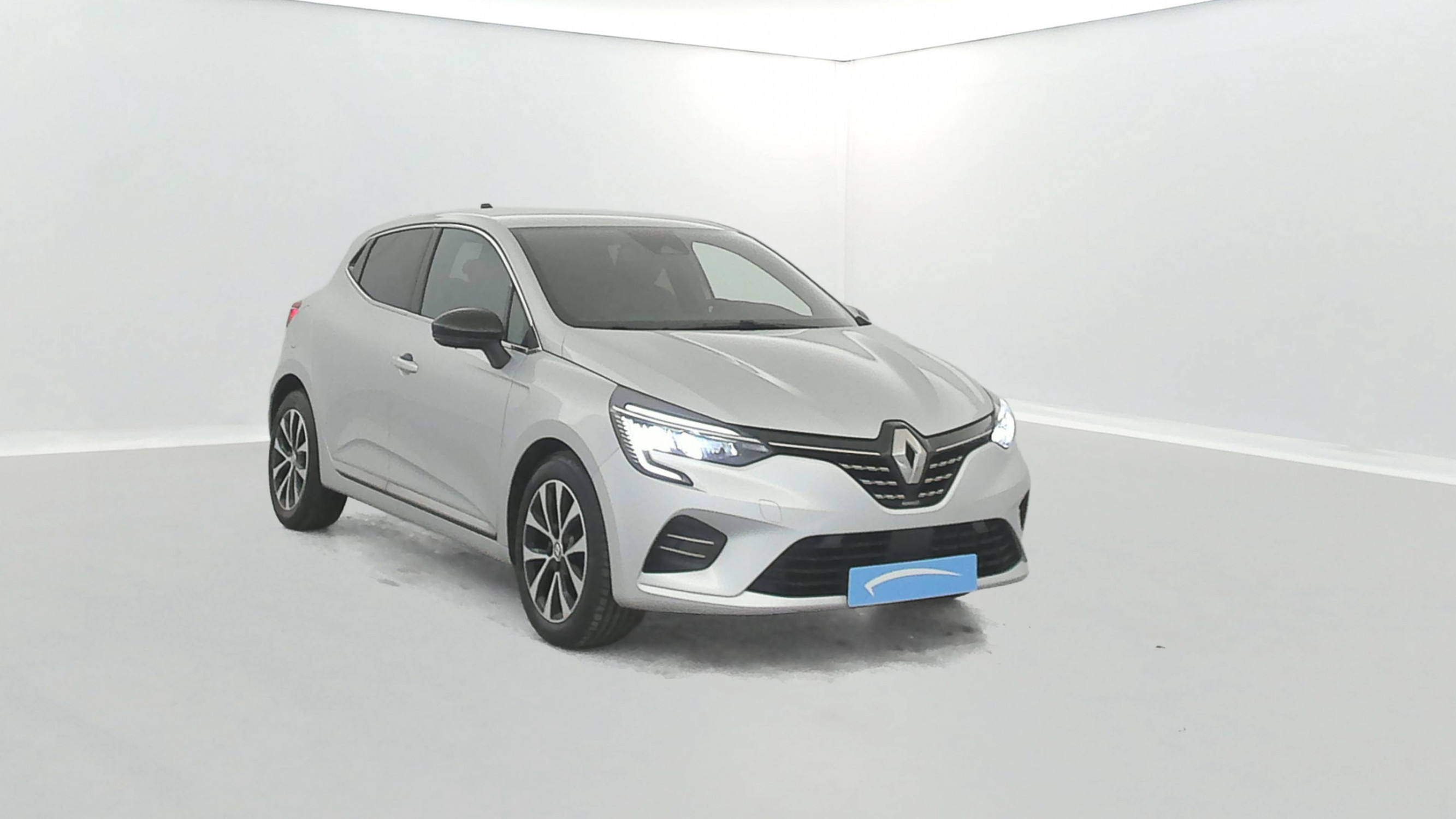 Vente en ligne Renault Clio 5 Clio TCe 90 au prix de 15 999 €