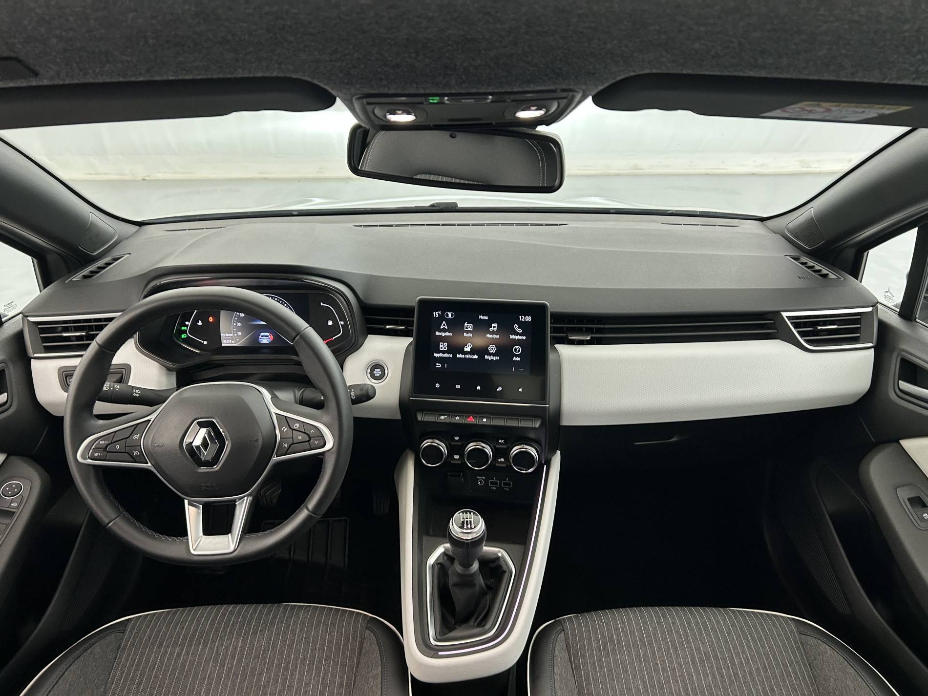 Vente en ligne Renault Clio 5 Clio TCe 90 au prix de 15 999 €