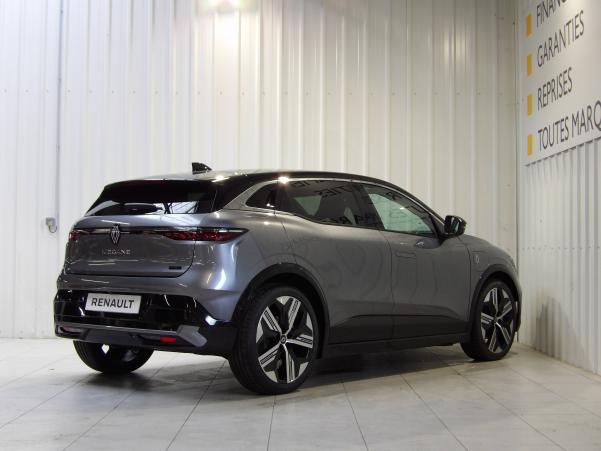 Vente en ligne Renault Megane E-Tech  220 ch autonomie confort AC7 GSR2 au prix de 40 490 €