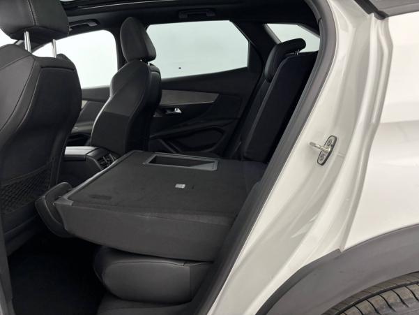 Vente en ligne Peugeot 3008  BlueHDi 130ch S&S EAT8 au prix de 25 999 €