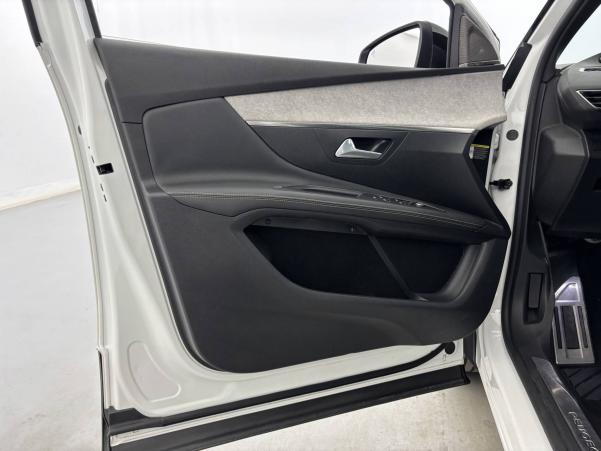 Vente en ligne Peugeot 3008  BlueHDi 130ch S&S EAT8 au prix de 25 999 €