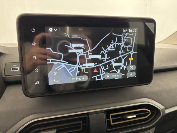 Vente en ligne Dacia Jogger  Hybrid 140 7 places au prix de 26 999 €