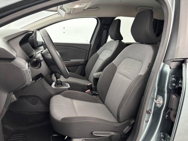 Vente en ligne Dacia Jogger  Hybrid 140 7 places au prix de 26 999 €