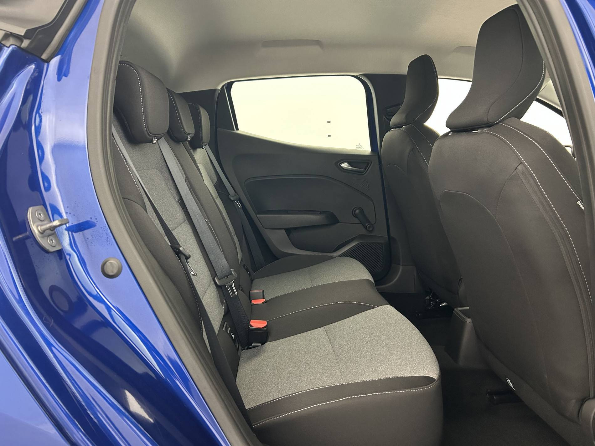 Vente en ligne Renault Clio 5 Clio Blue dCi 100 ch GSR2 au prix de 16 890 €