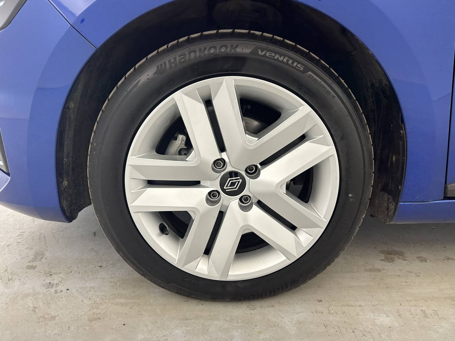 Vente en ligne Renault Clio 5 Clio Blue dCi 100 ch GSR2 au prix de 16 890 €