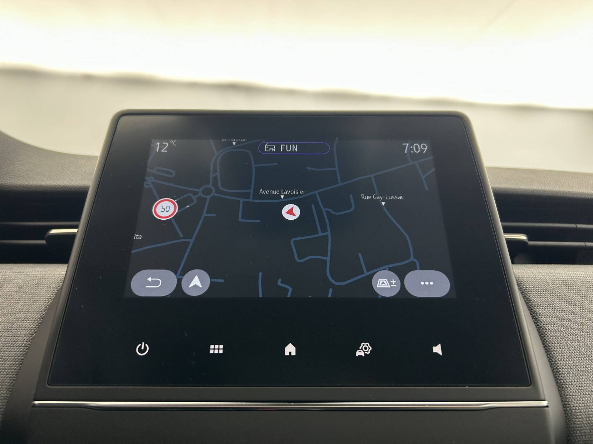 Vente en ligne Renault Clio 5 Clio Blue dCi 100 ch GSR2 au prix de 16 890 €