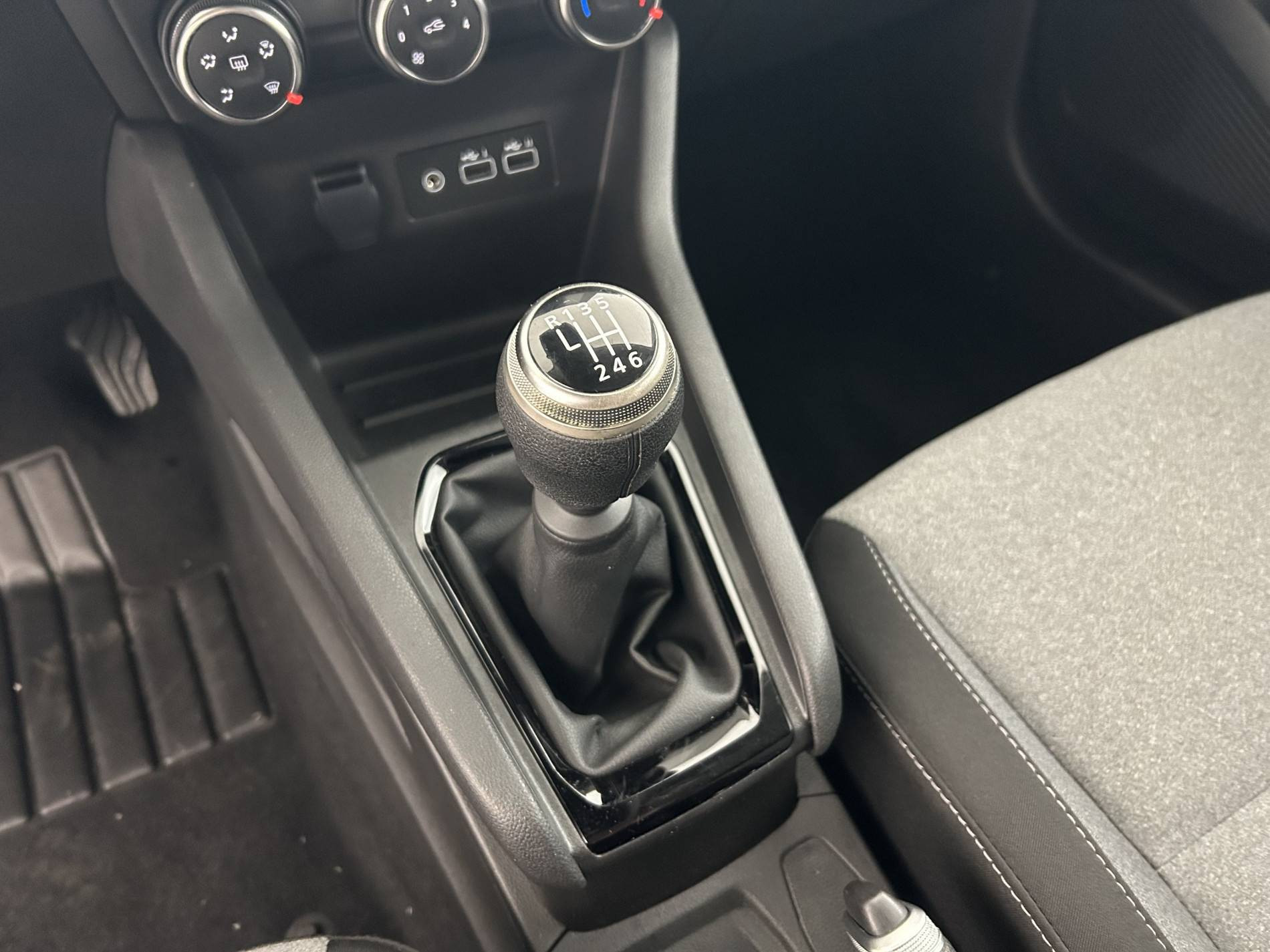 Vente en ligne Renault Clio 5 Clio Blue dCi 100 ch GSR2 au prix de 16 890 €