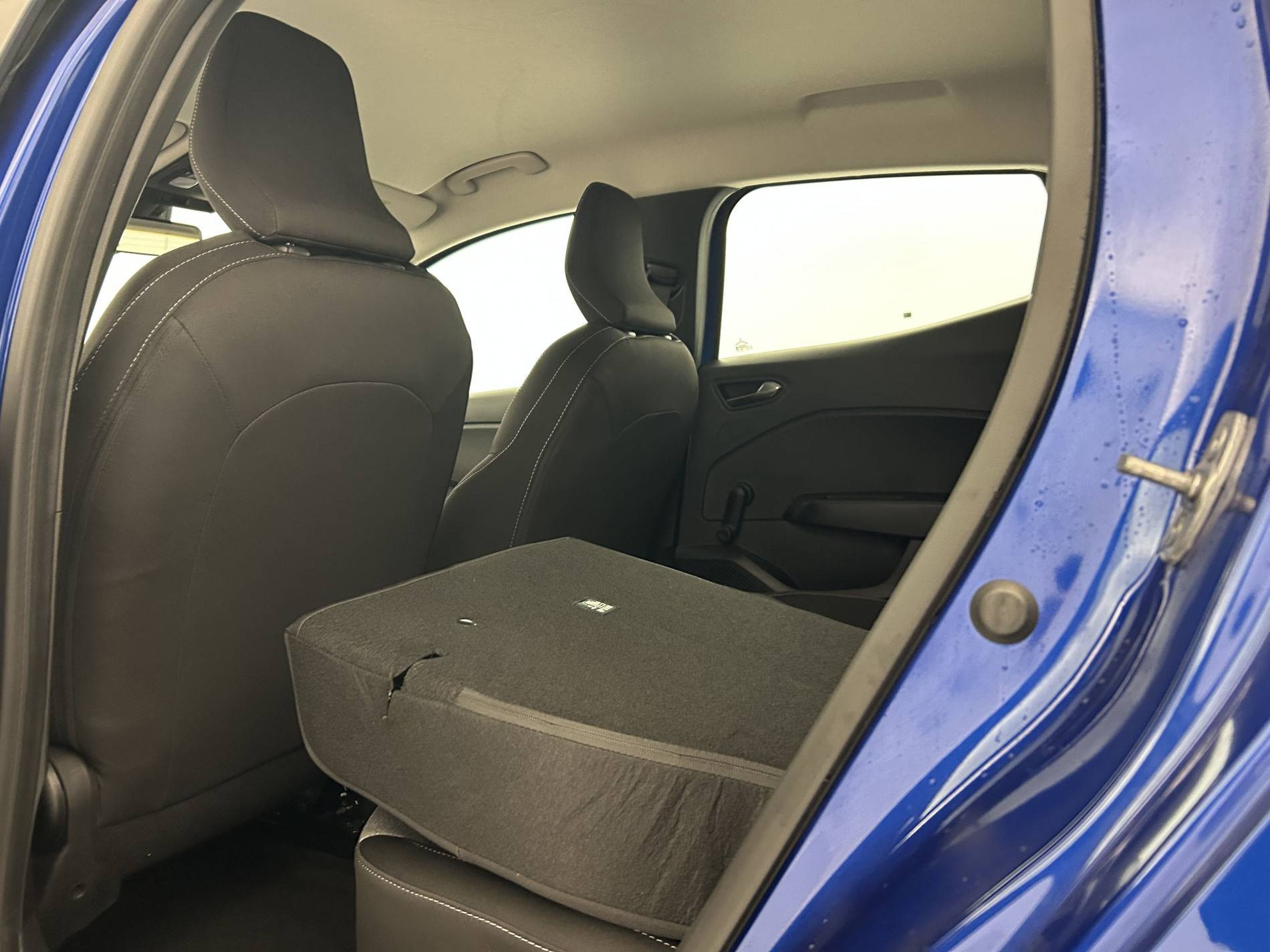 Vente en ligne Renault Clio 5 Clio Blue dCi 100 ch GSR2 au prix de 16 890 €