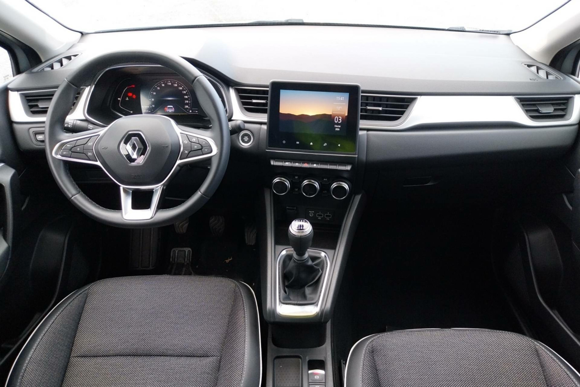 Vente en ligne Renault Captur  TCe 140 - 21 au prix de 17 999 €