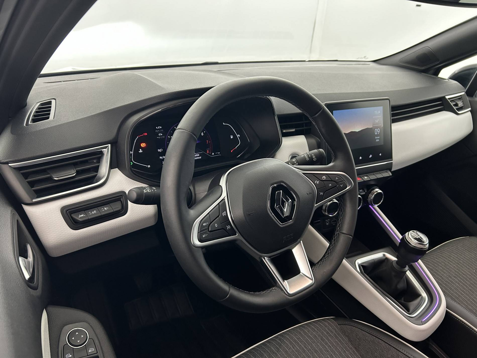 Vente en ligne Renault Clio 5 Clio TCe 90 au prix de 15 290 €