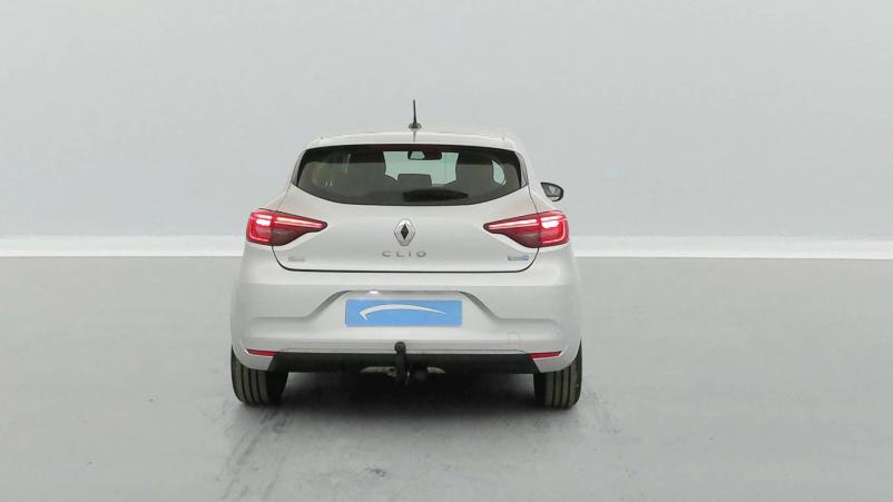 Vente en ligne Renault Clio 5 Clio E-Tech 140 au prix de 17 890 €