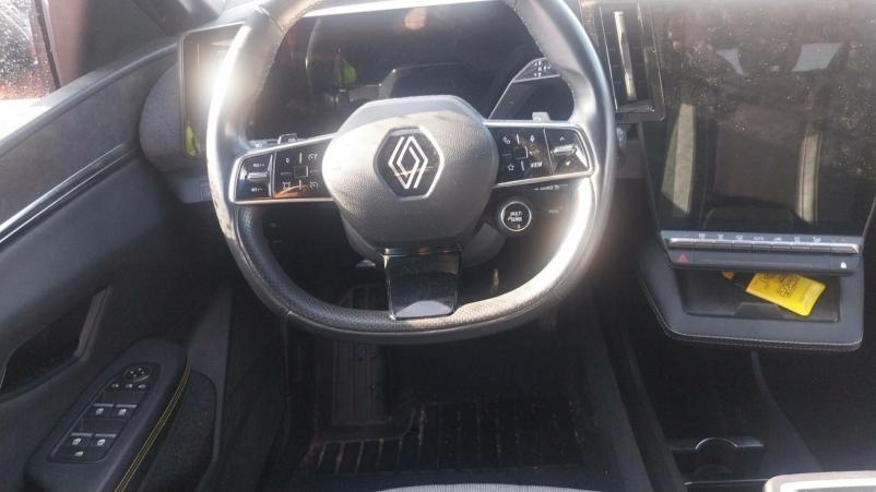 Vente en ligne Renault Megane E-Tech  EV60 220 ch super charge au prix de 23 999 €