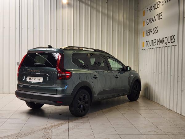 Vente en ligne Dacia Jogger  Hybrid 140 7 places GSR2 au prix de 28 150 €
