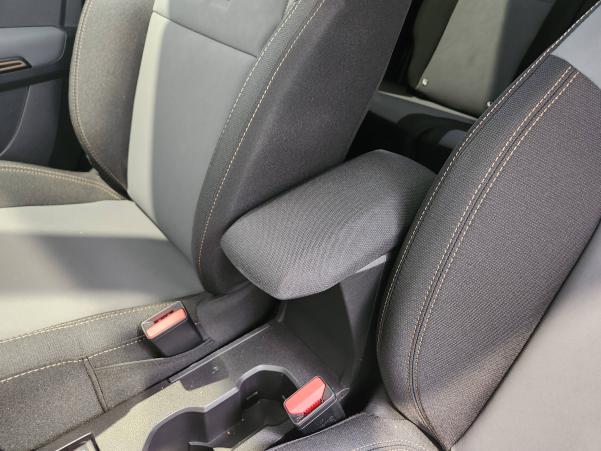 Vente en ligne Dacia Jogger  Hybrid 140 7 places GSR2 au prix de 28 150 €