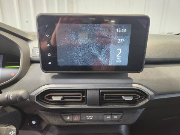 Vente en ligne Dacia Jogger  Hybrid 140 7 places GSR2 au prix de 28 150 €