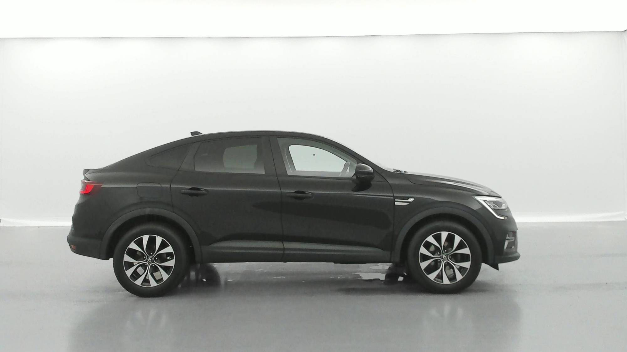 Vente en ligne Renault Arkana  TCe 140 EDC FAP au prix de 18 890 €