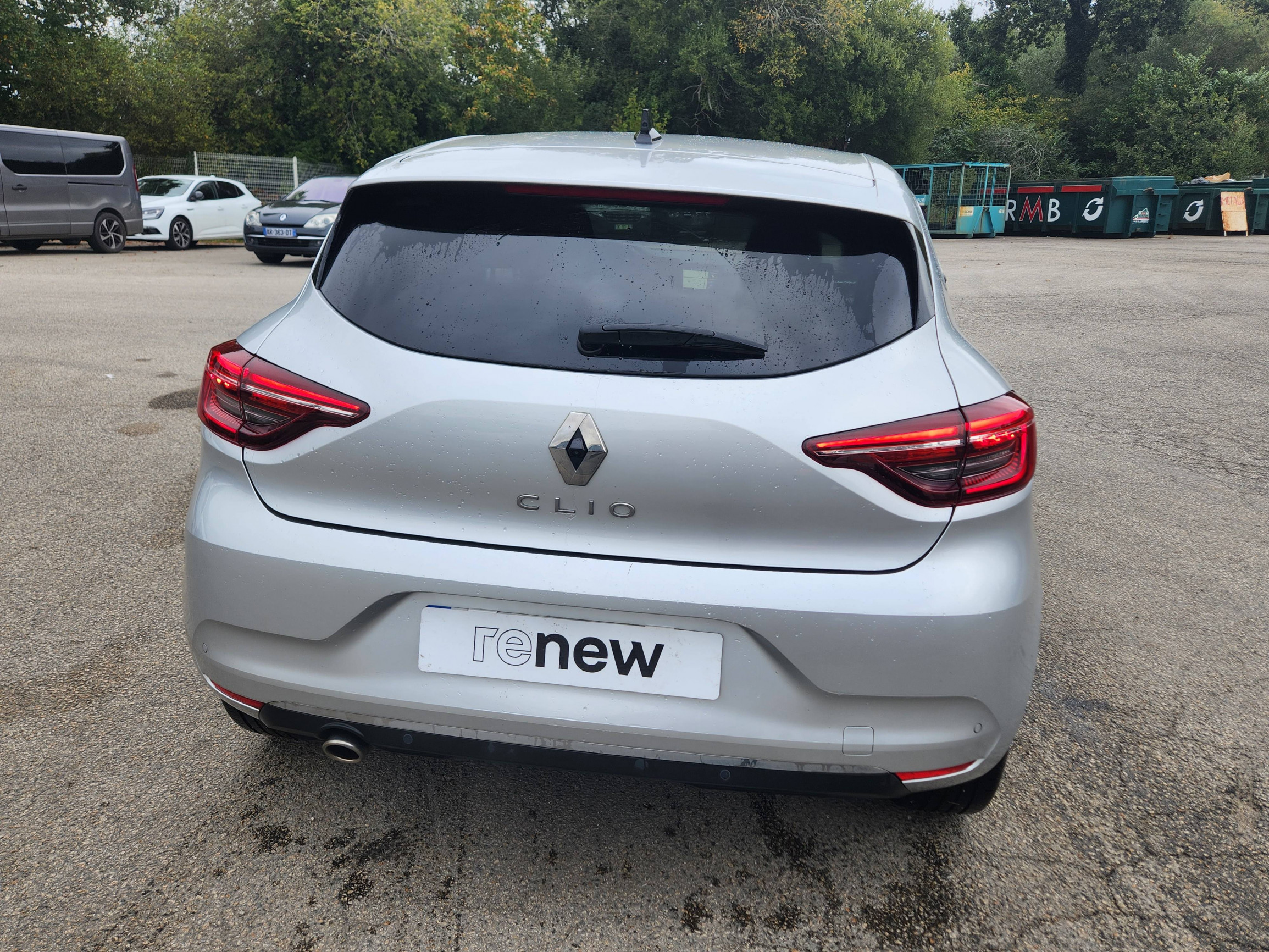 Vente en ligne Renault Clio 5 Clio TCe 90 au prix de 16 290 €