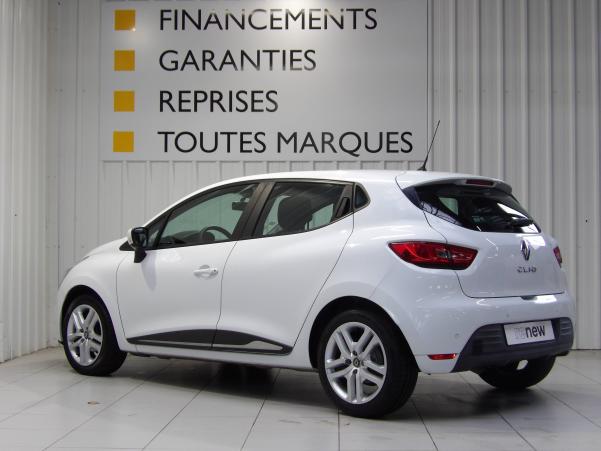 Vente en ligne Renault Clio 4 Clio dCi 75 E6C au prix de 10 999 €